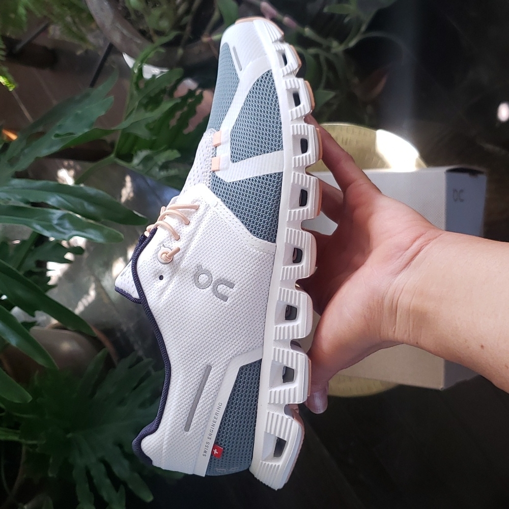 On Running Cloud 5 Push Sneakers - Picture 8 of 11